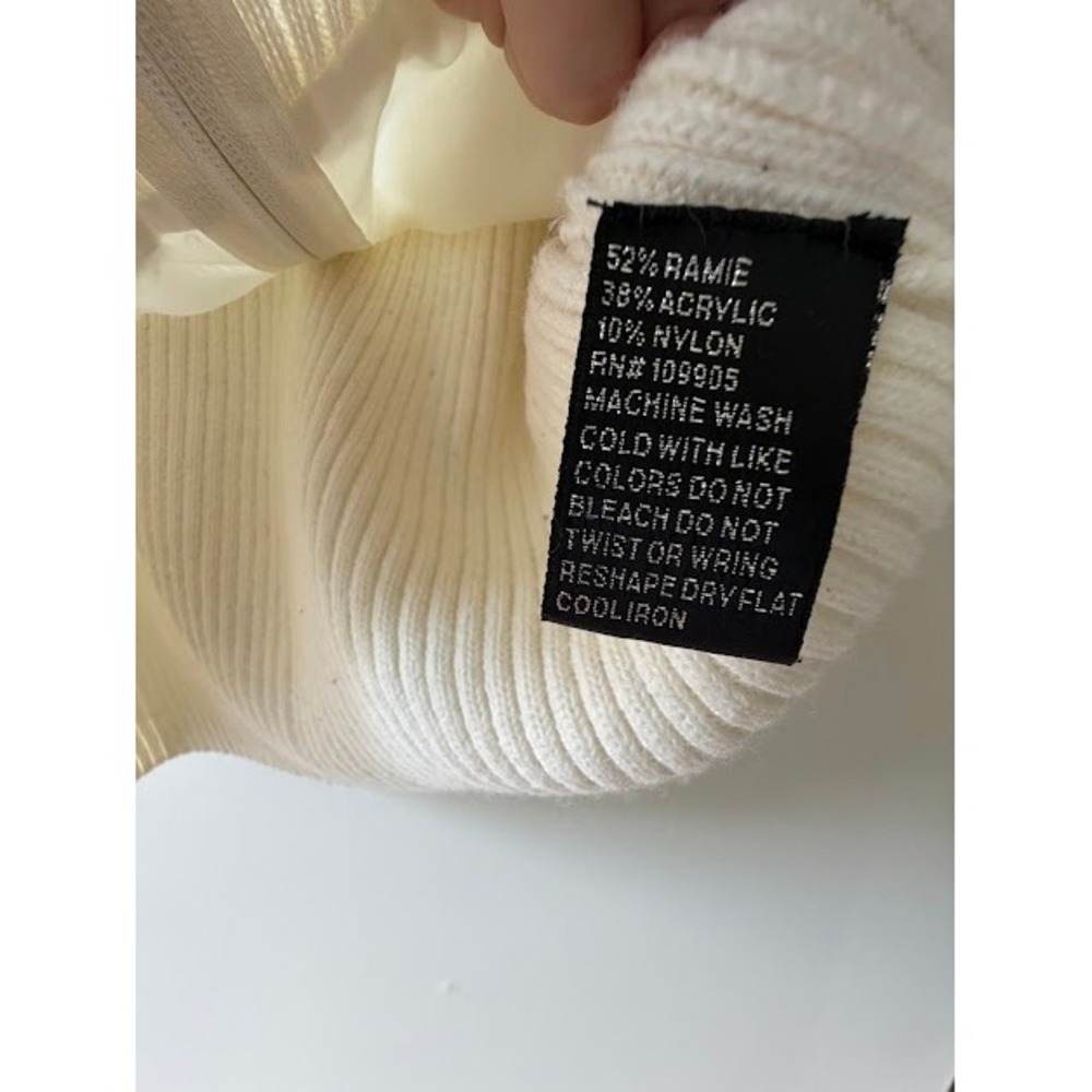 Winter Chic Essentials by Milano Faux Fur Vest XL Ivory Ribbed Knit Zip - Picture 3 of 9